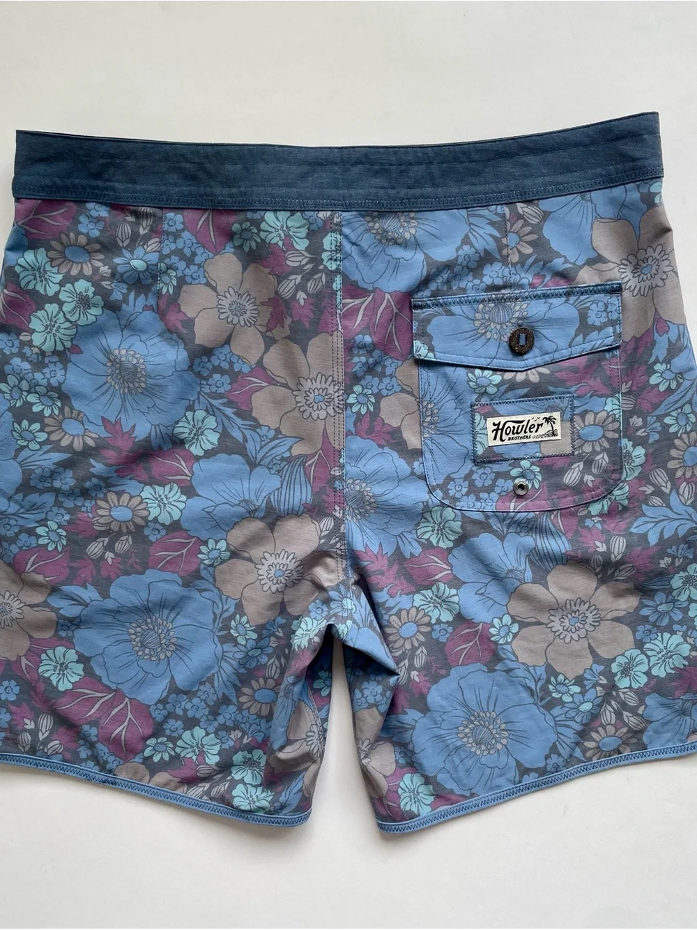 Howler Brothers Bruja Boardshorts, Flower Power Blues, Size 36